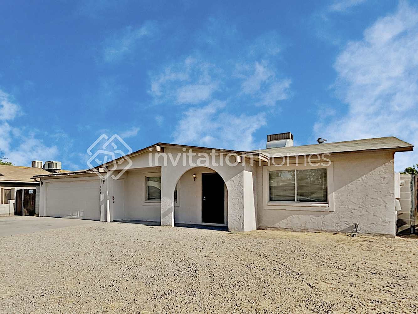 7016 W Wilshire Dr photo 2