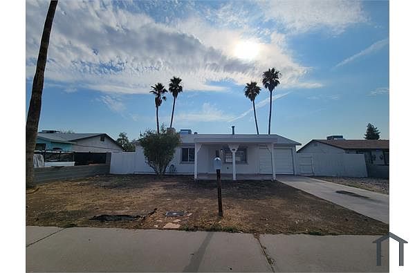2231 N 69th Ave photo 2