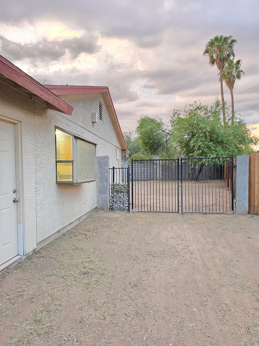 8014 W Monterosa St photo 3