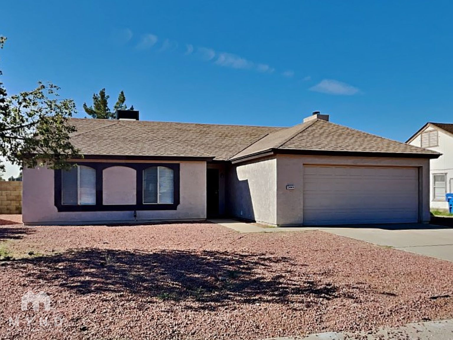 10049 W Mariposa St Phoenix, AZ 85037 photo 2