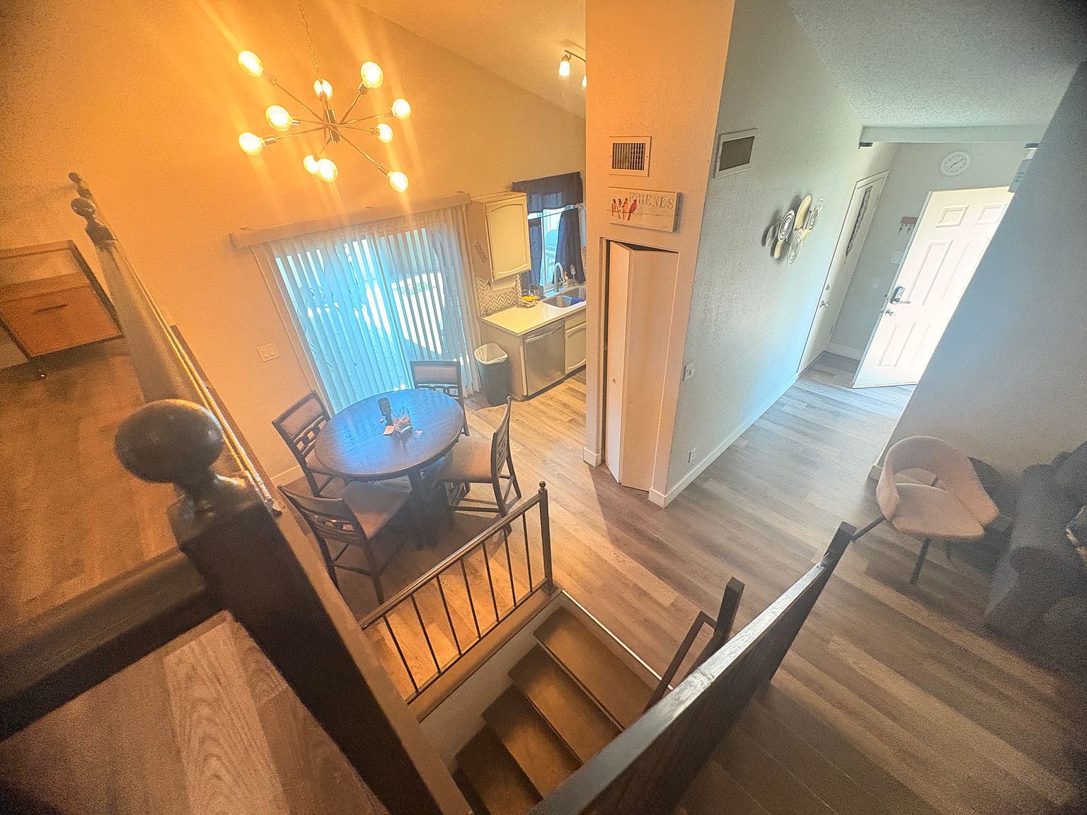 10028 W Sells Dr photo 4