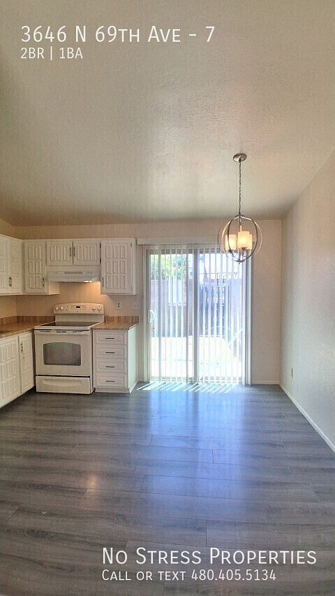 3646 N 69th Ave photo 5