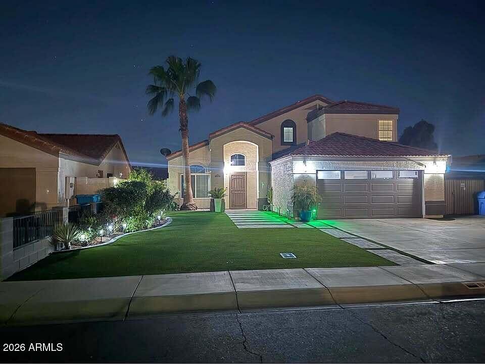 8623 W Cambridge Ave photo 2