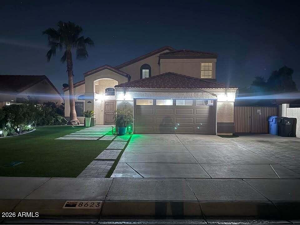 8623 W Cambridge Ave photo 4