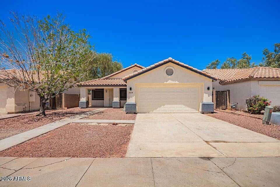 2014 N 84th Ln photo 2