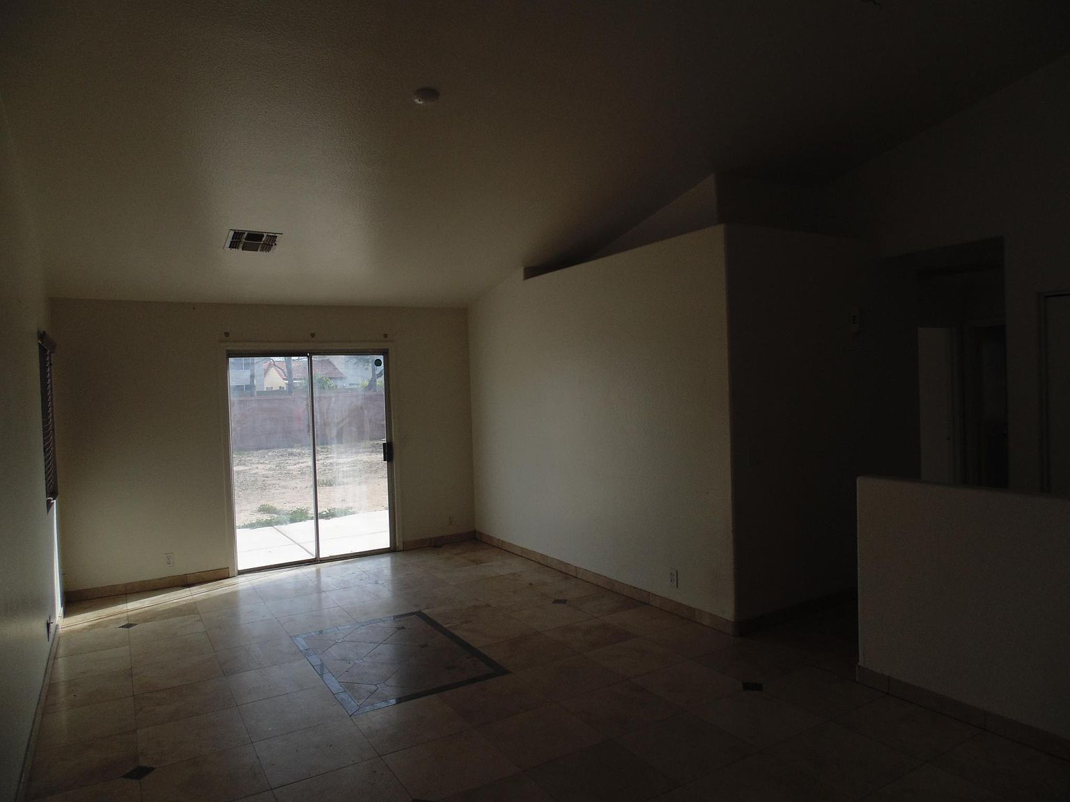 8423 W Hubbell St photo 3