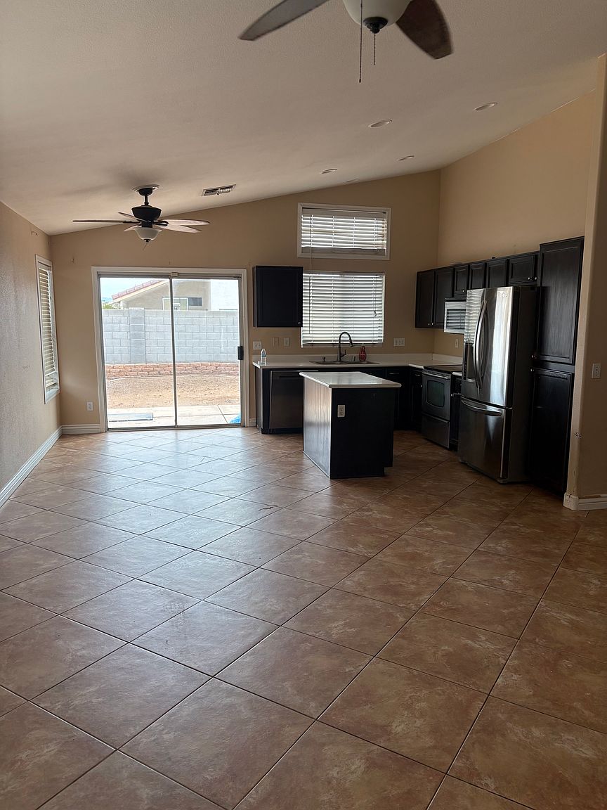 10421 W Orange Dr photo 5