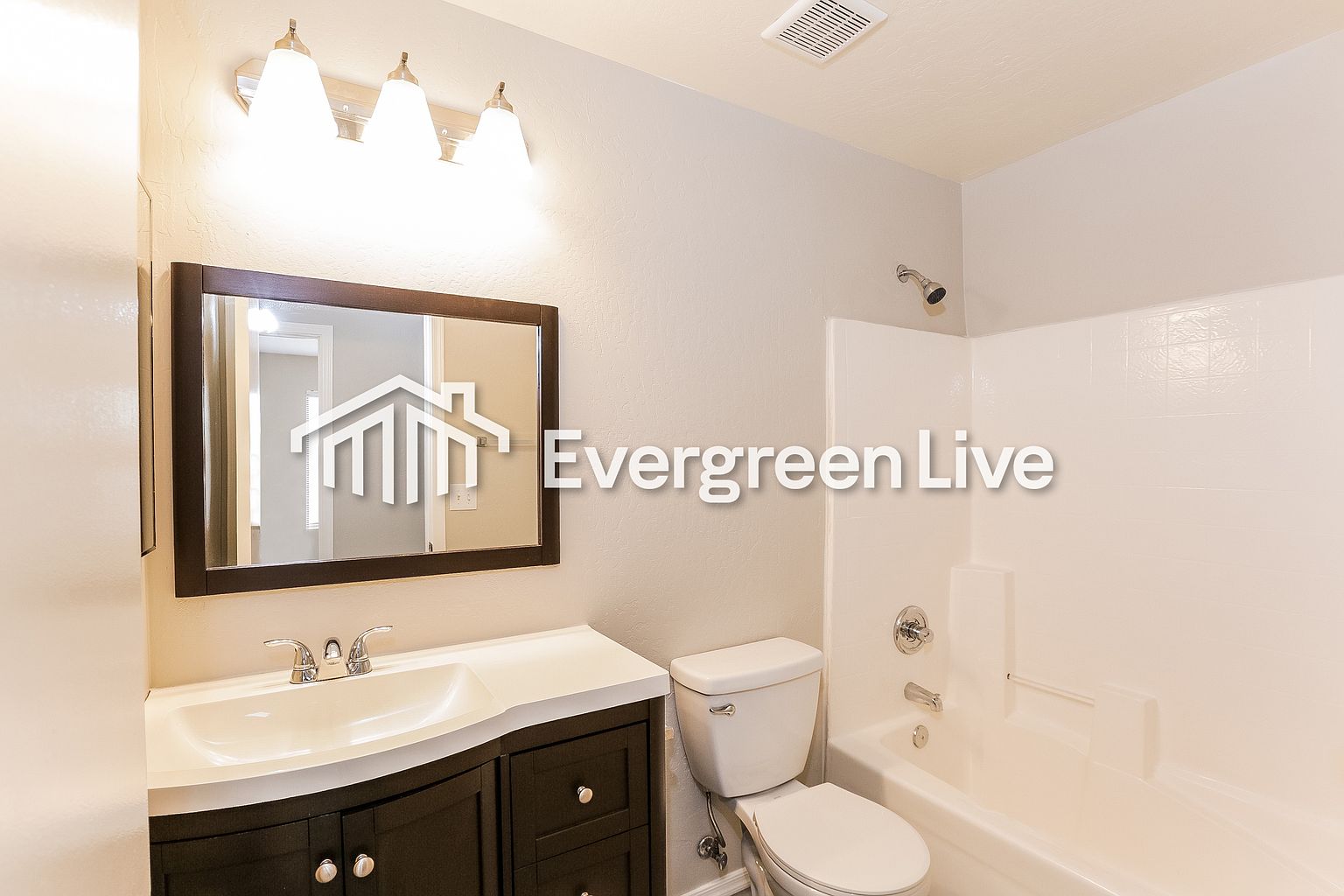 10422 W Oregon Ave photo 4