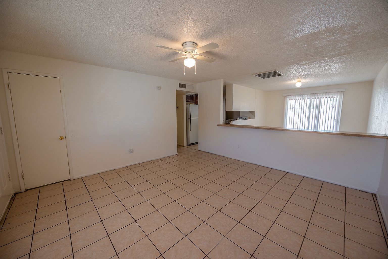 6528 W Windsor Ave photo 4