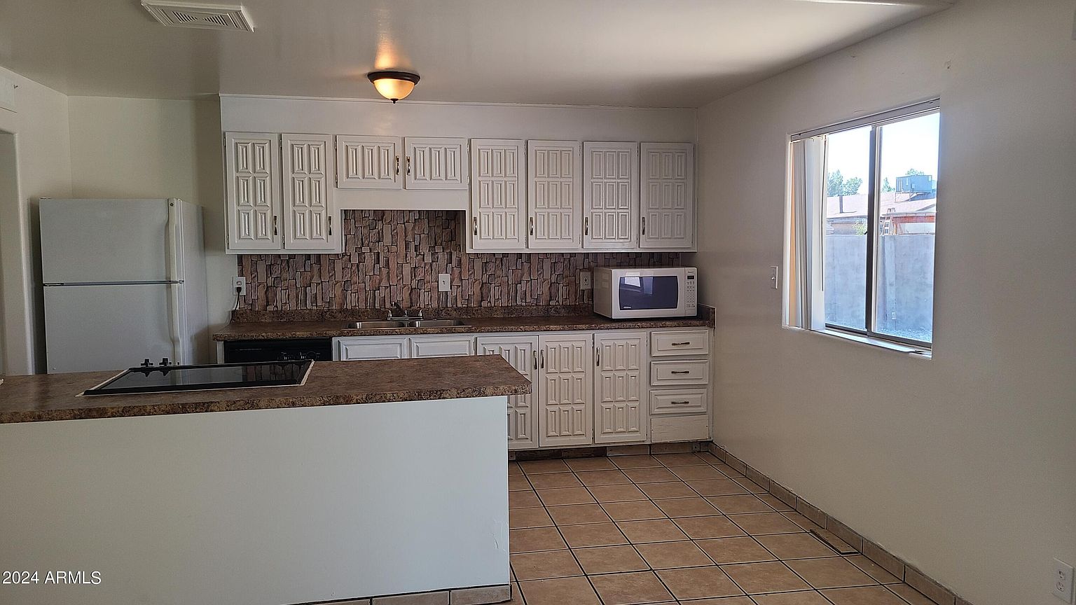 6111 W Cambridge Ave Phoenix, AZ 85035 photo 4