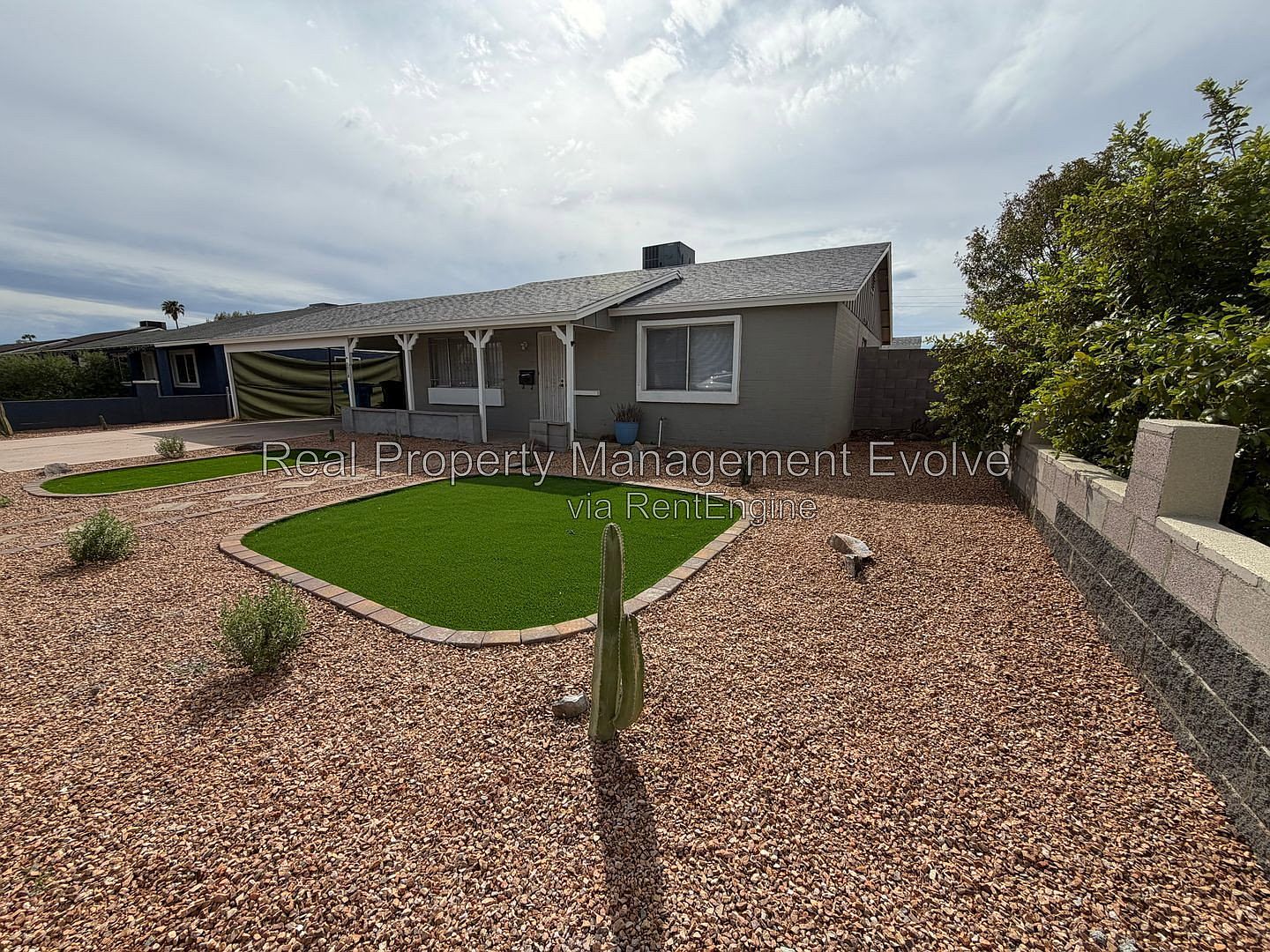 2518 N 58th Dr photo 2