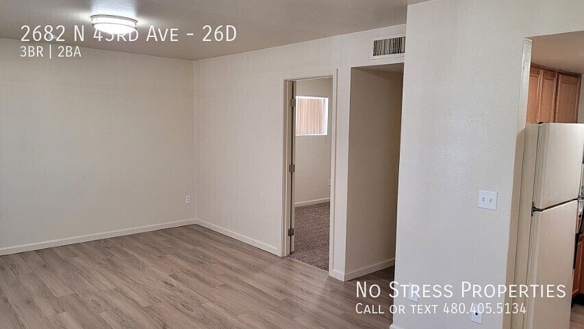 2682 N 43rd Ave photo 3