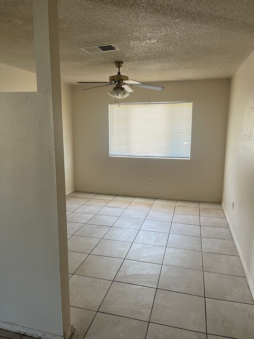 6202 W Flower St photo 5