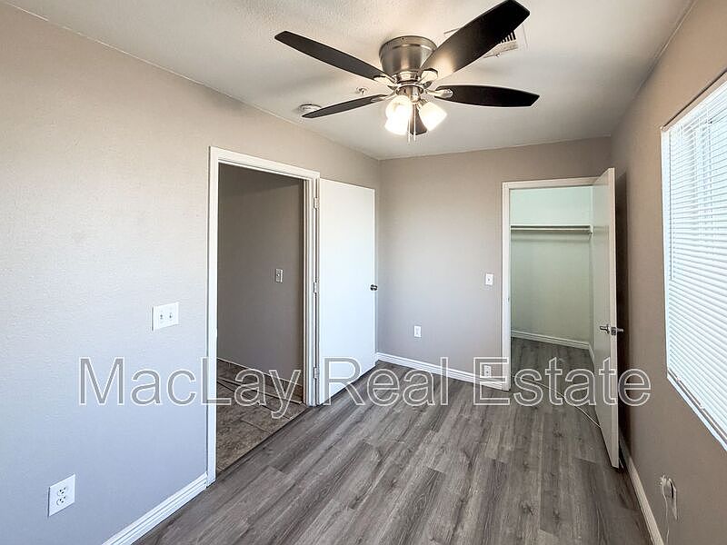 6301 W Earll Dr Phoenix, AZ 85033 photo 5