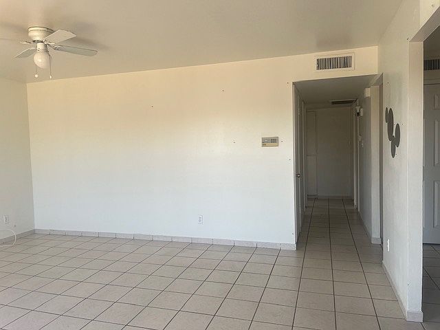 5224 W Windsor Ave photo 2