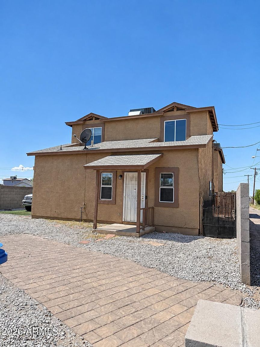 1212 S 11th Ave