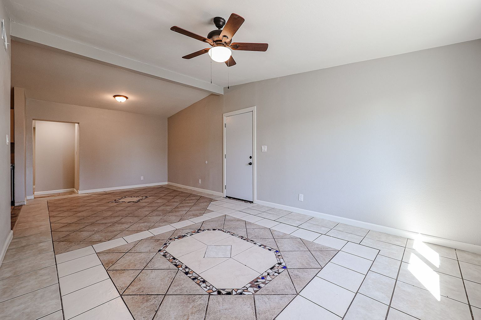 3607 W La Salle St Phoenix, AZ 85041 photo 5