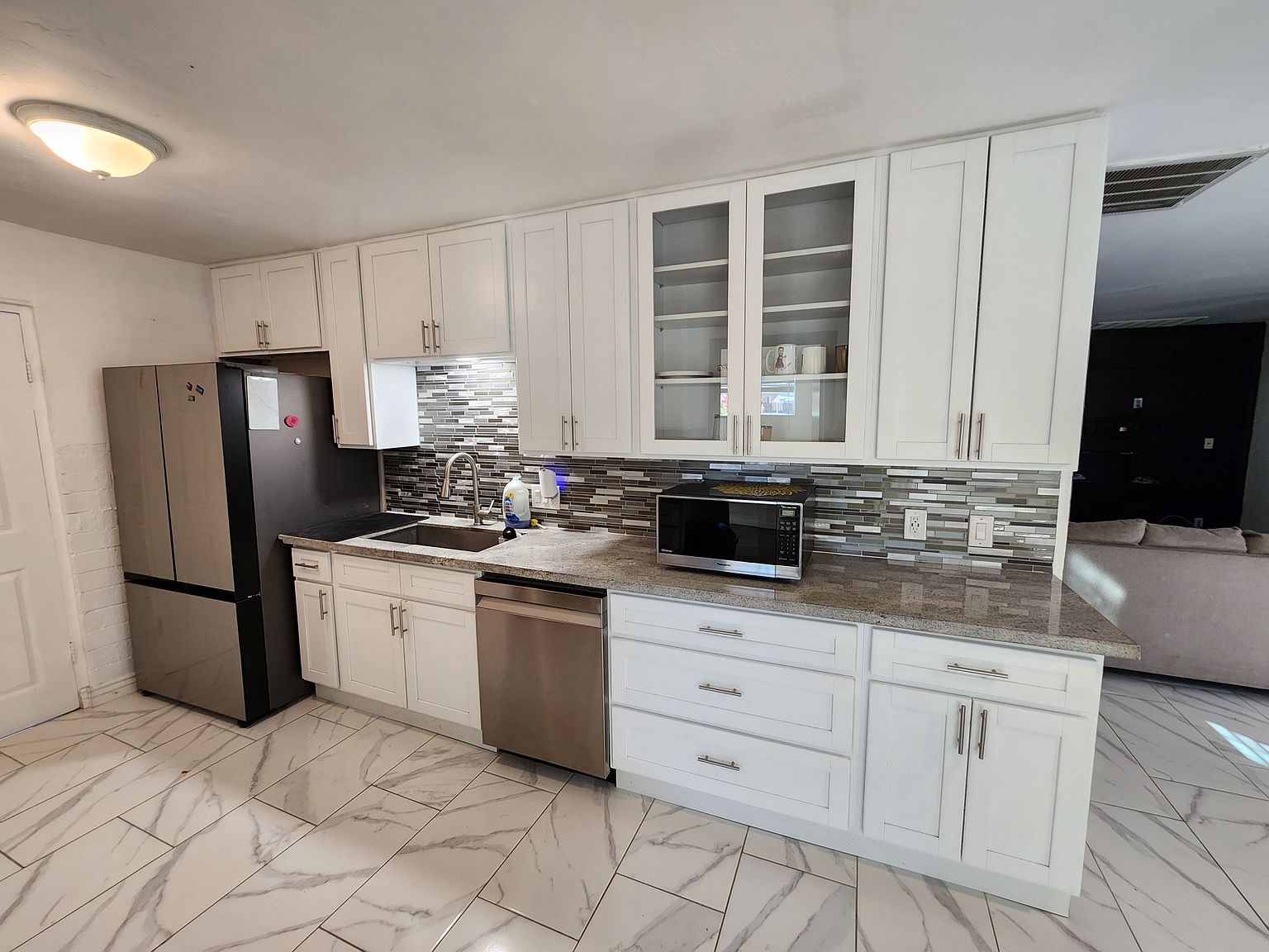 3518 W Lynwood St Phoenix, AZ 85009 photo 5