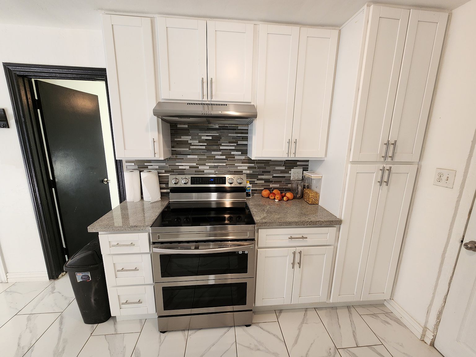 3518 W Lynwood St Phoenix, AZ 85009 photo 2