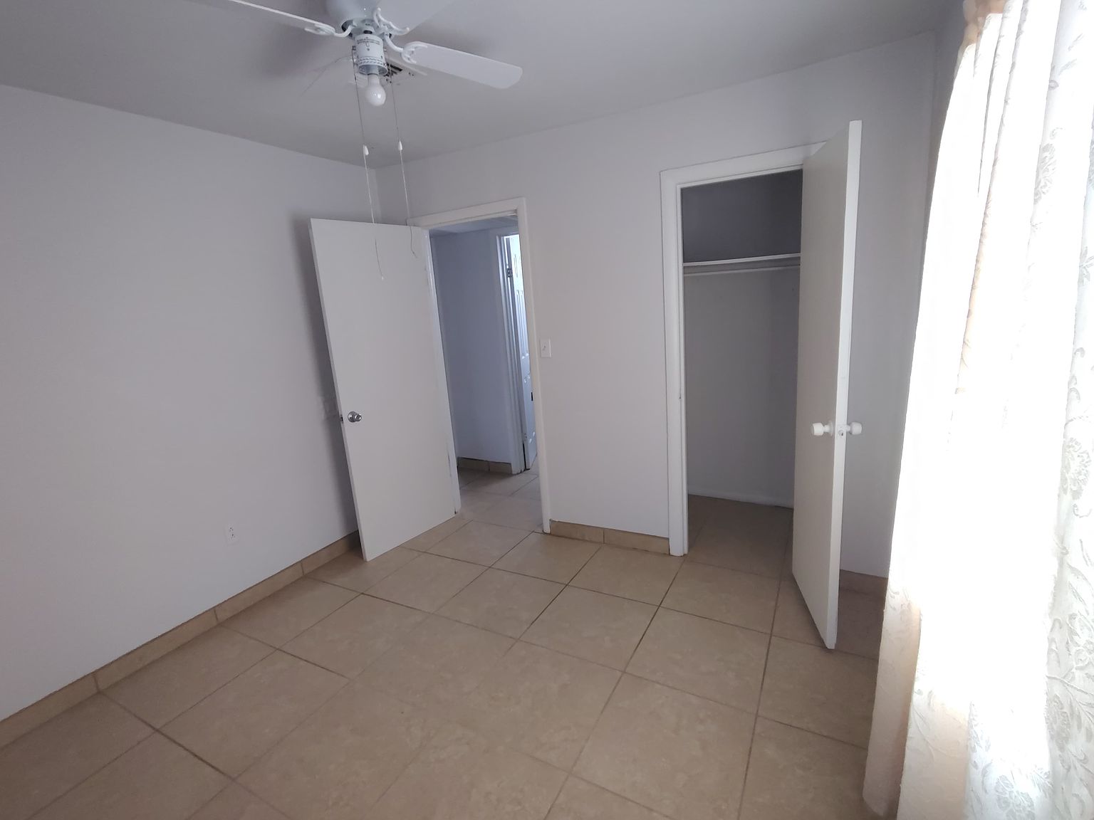 3301 W Holly St photo 4