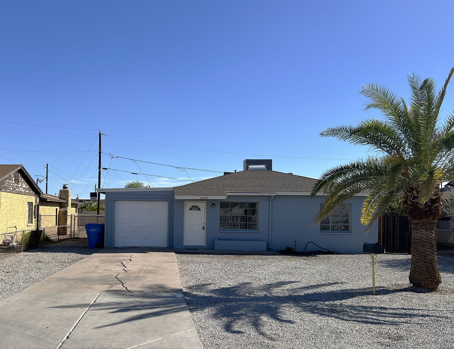 2807 W Palm Ln