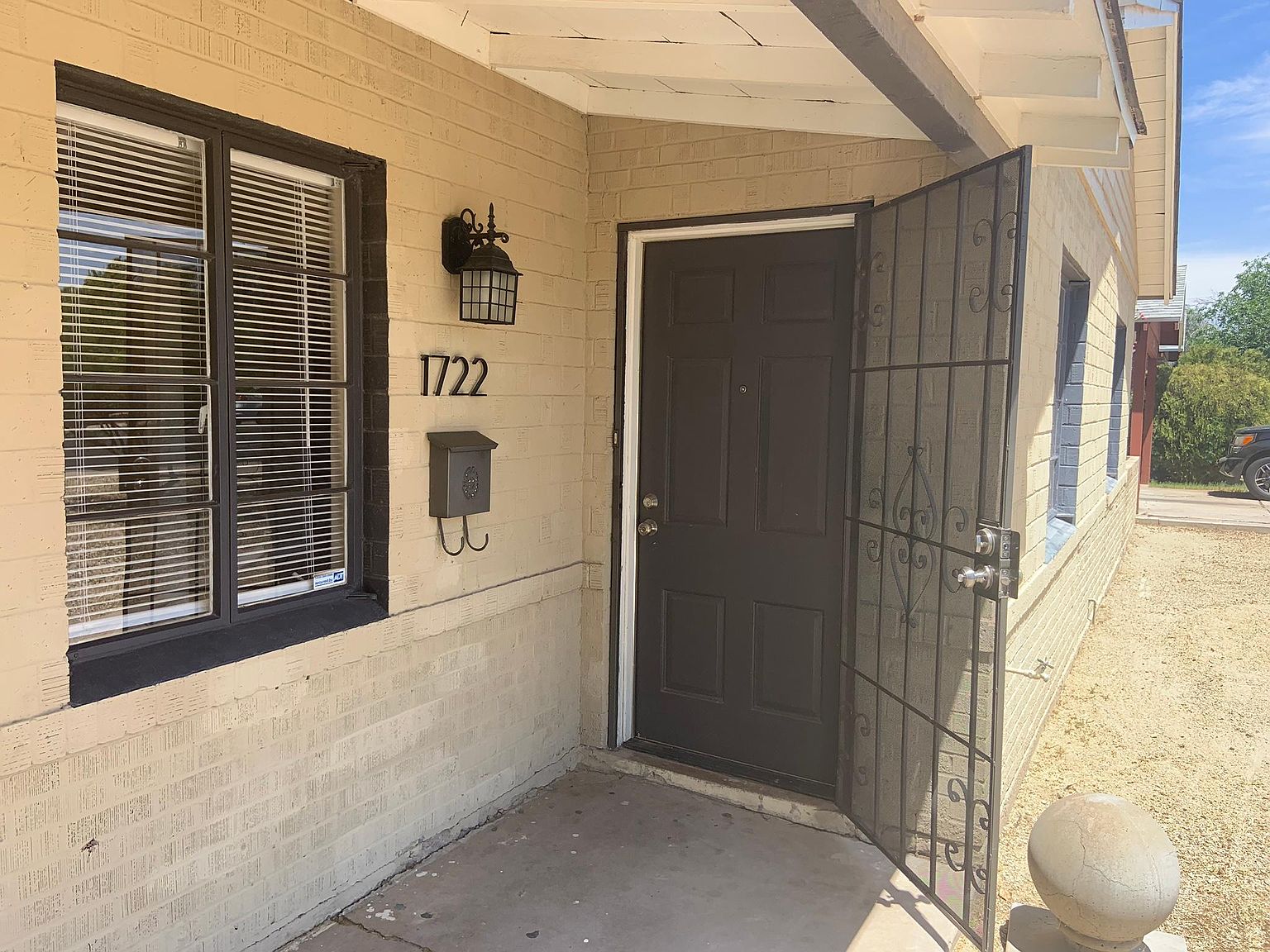 1722 W Osborn Rd Phoenix, AZ 85015 photo 2