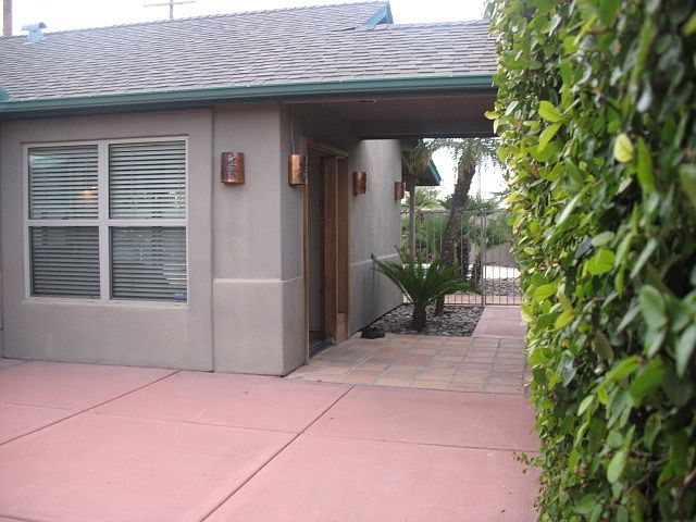 1103 W Osborn Rd photo 2