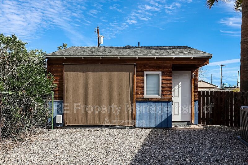 2925 N 15th Dr photo 2