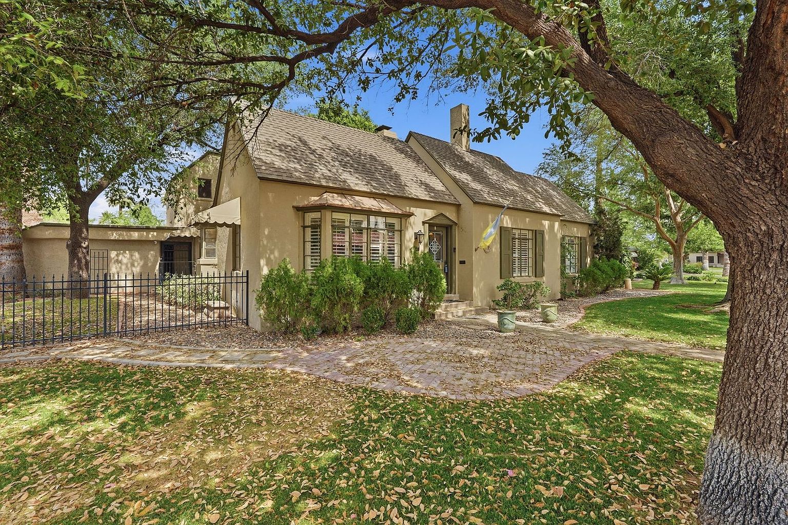 1238 W Coronado Rd Phoenix, AZ 85007 photo 2