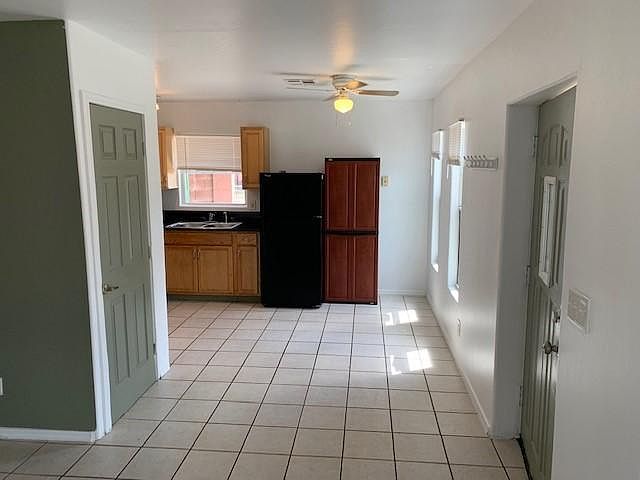 812 W McKinley St photo 4