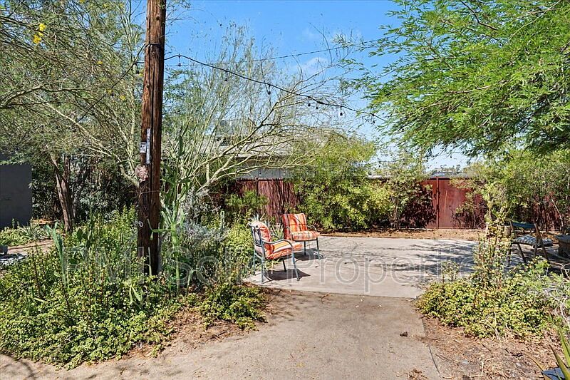 724 E Portland St Phoenix, AZ 85006 photo 2