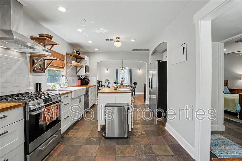 724 E Portland St Phoenix, AZ 85006 photo 3