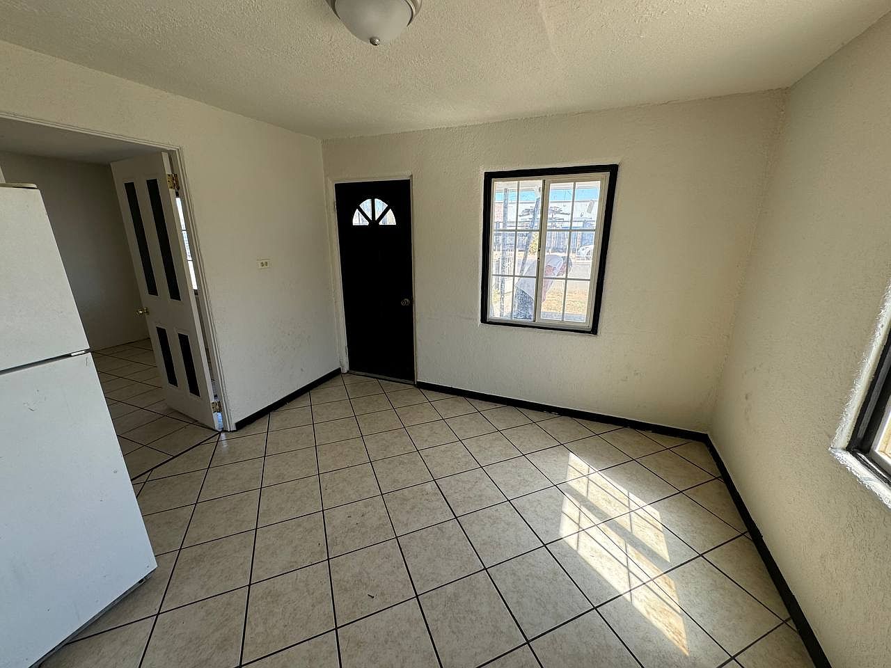 709 E Tonto St photo 3