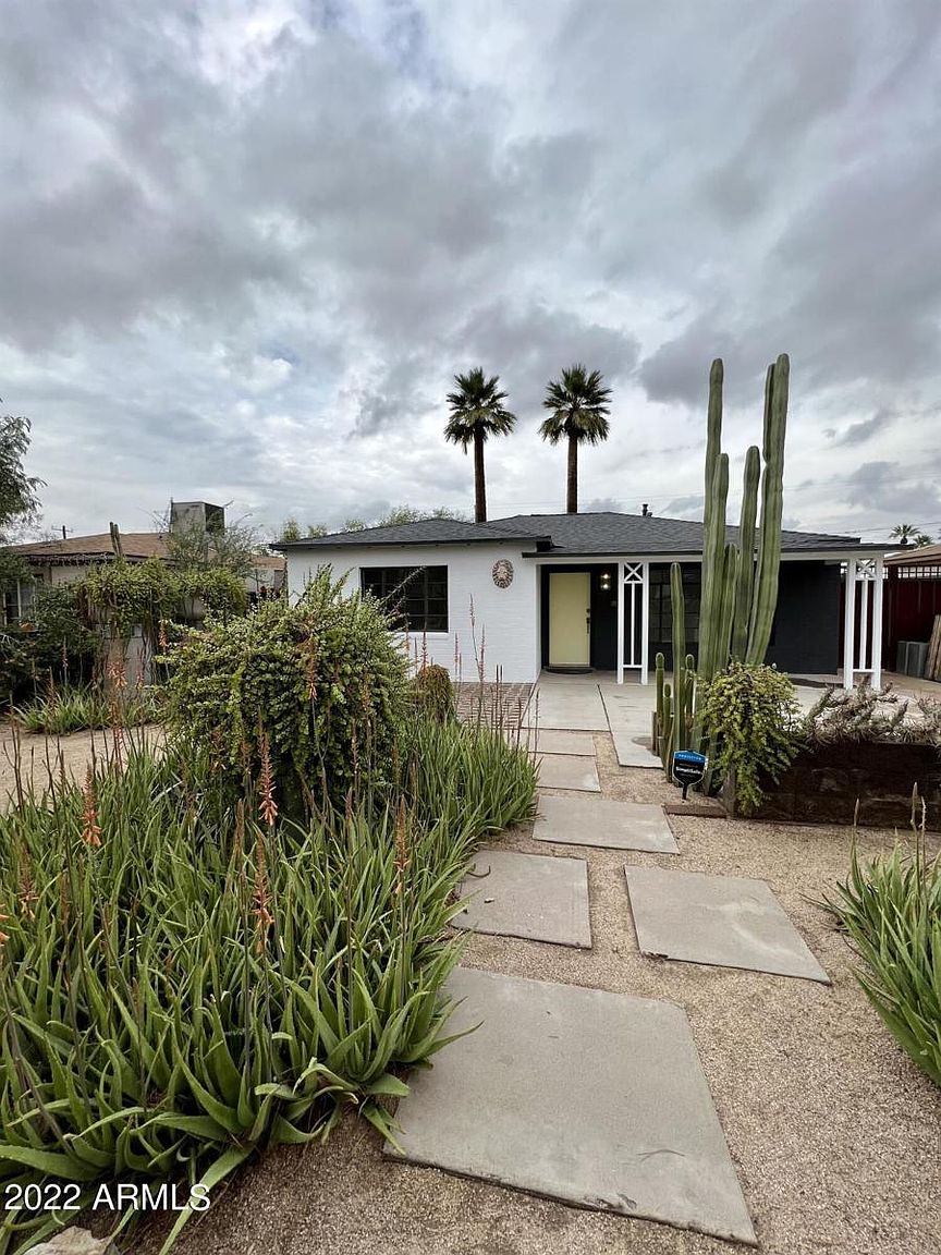 1414 E Palm Ln photo 2