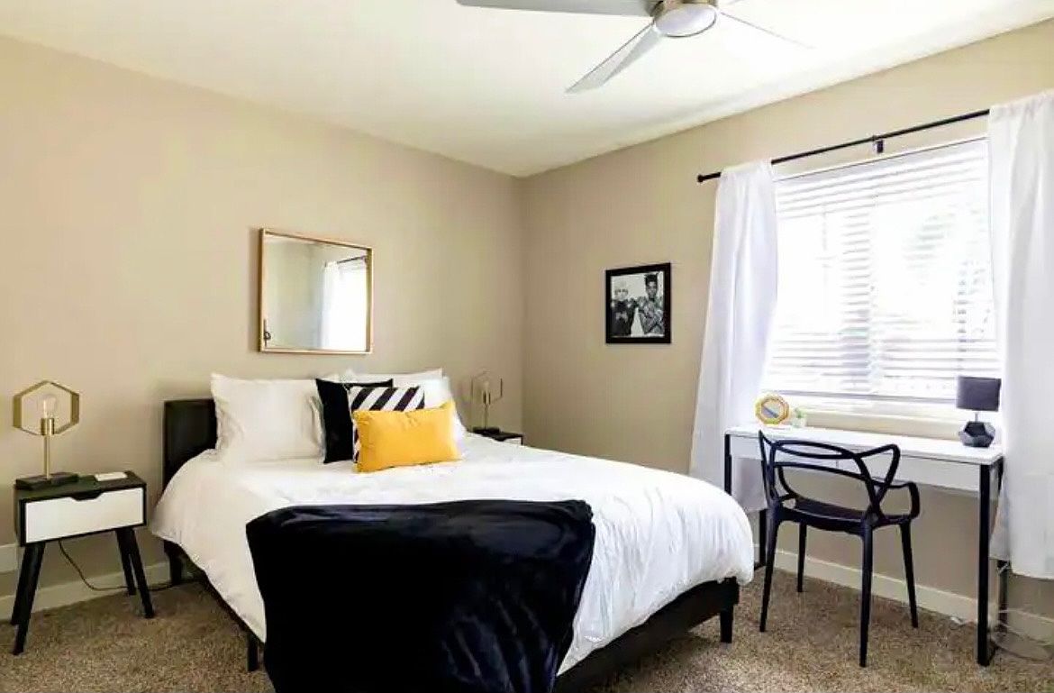 1450 E Hoover Ave photo 5