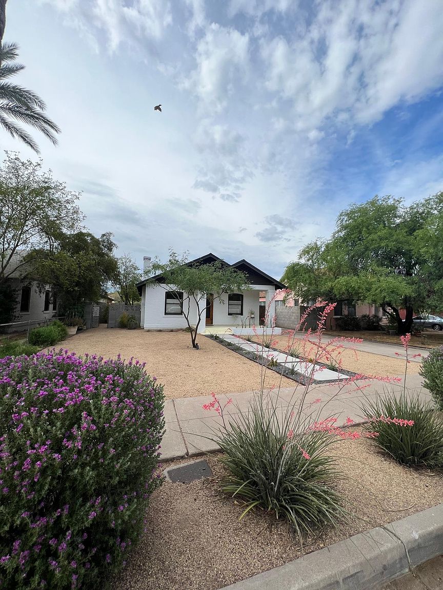 1130 E Palm Ln photo 5