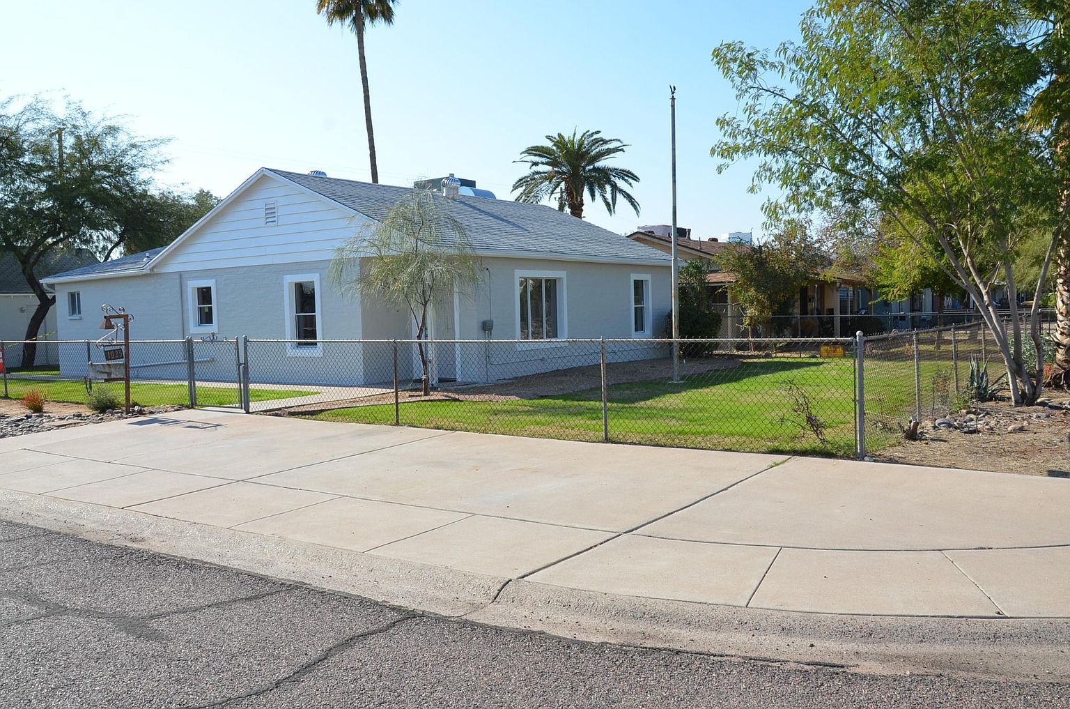 1025 East Indianola Avenue, Phoenix, AZ 85014 photo 4