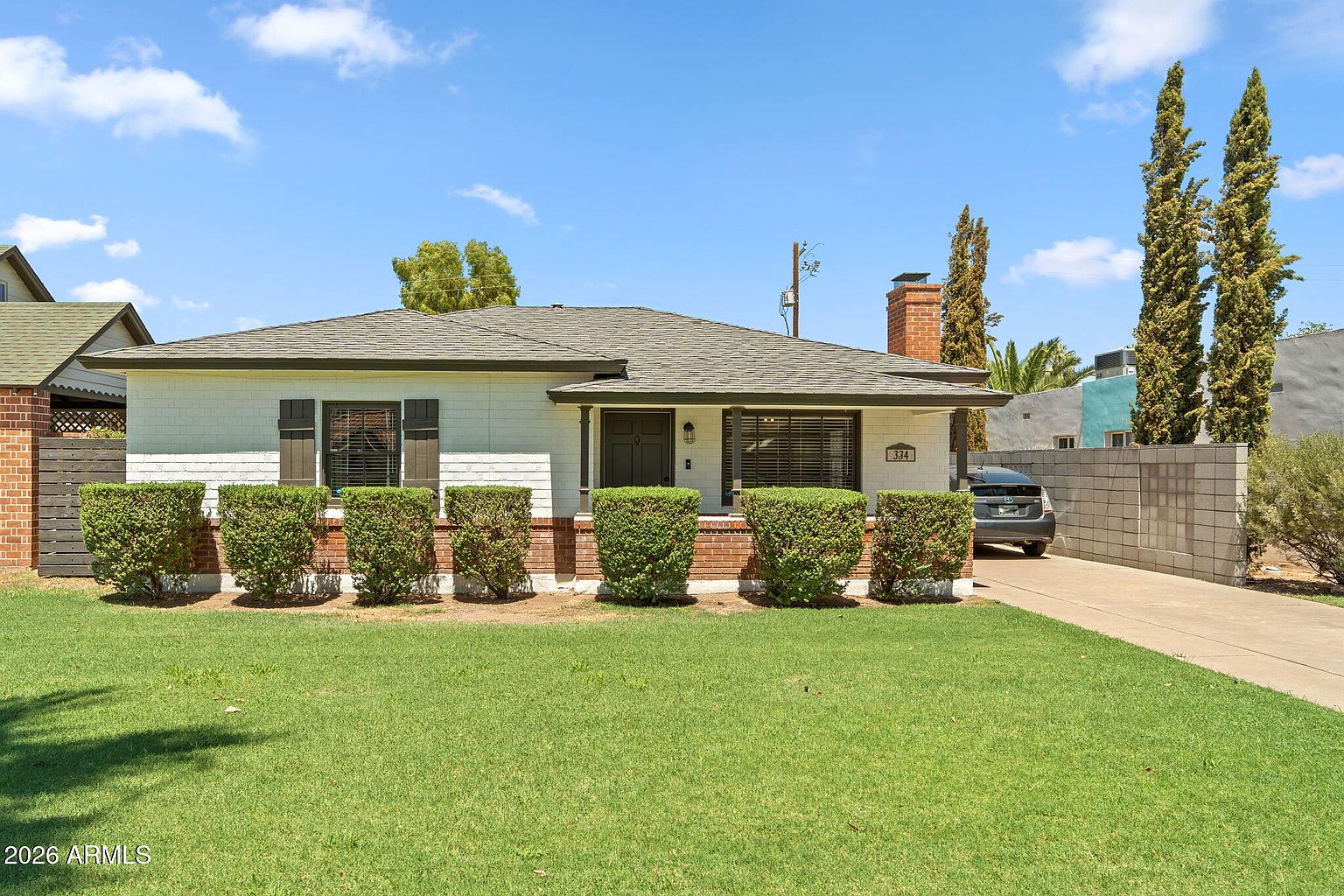 334 W Lewis Ave