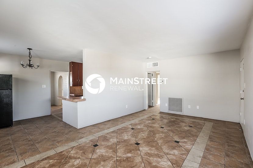 3434 E Polk St Phoenix, AZ 85008 photo 4