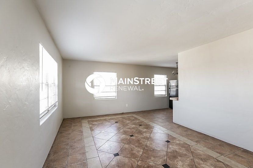 3434 E Polk St Phoenix, AZ 85008 photo 3