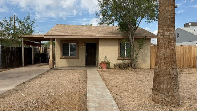 1038 N 25th Pl photo 2