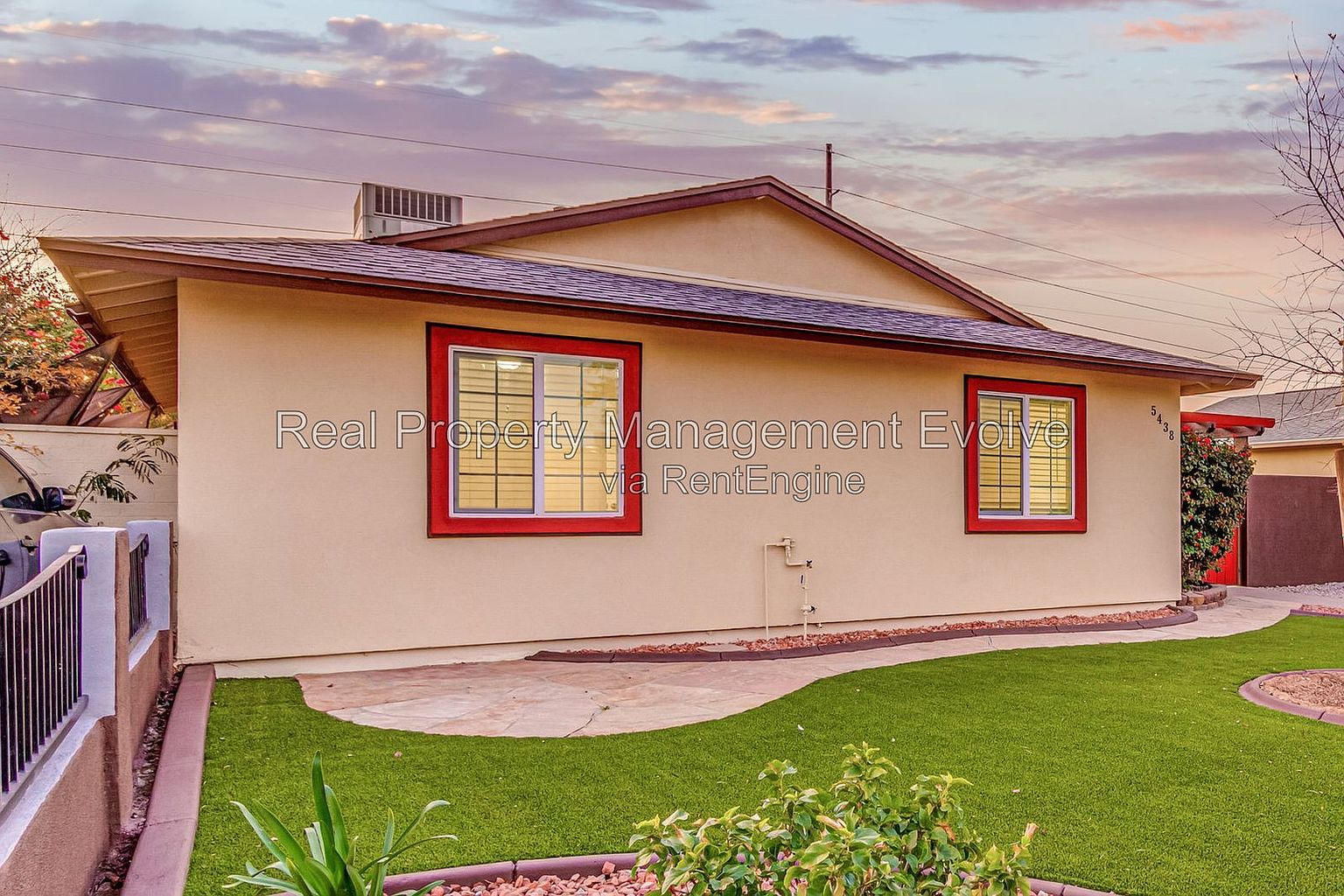 5438 S 46th Pl Phoenix, AZ 85040 photo 2