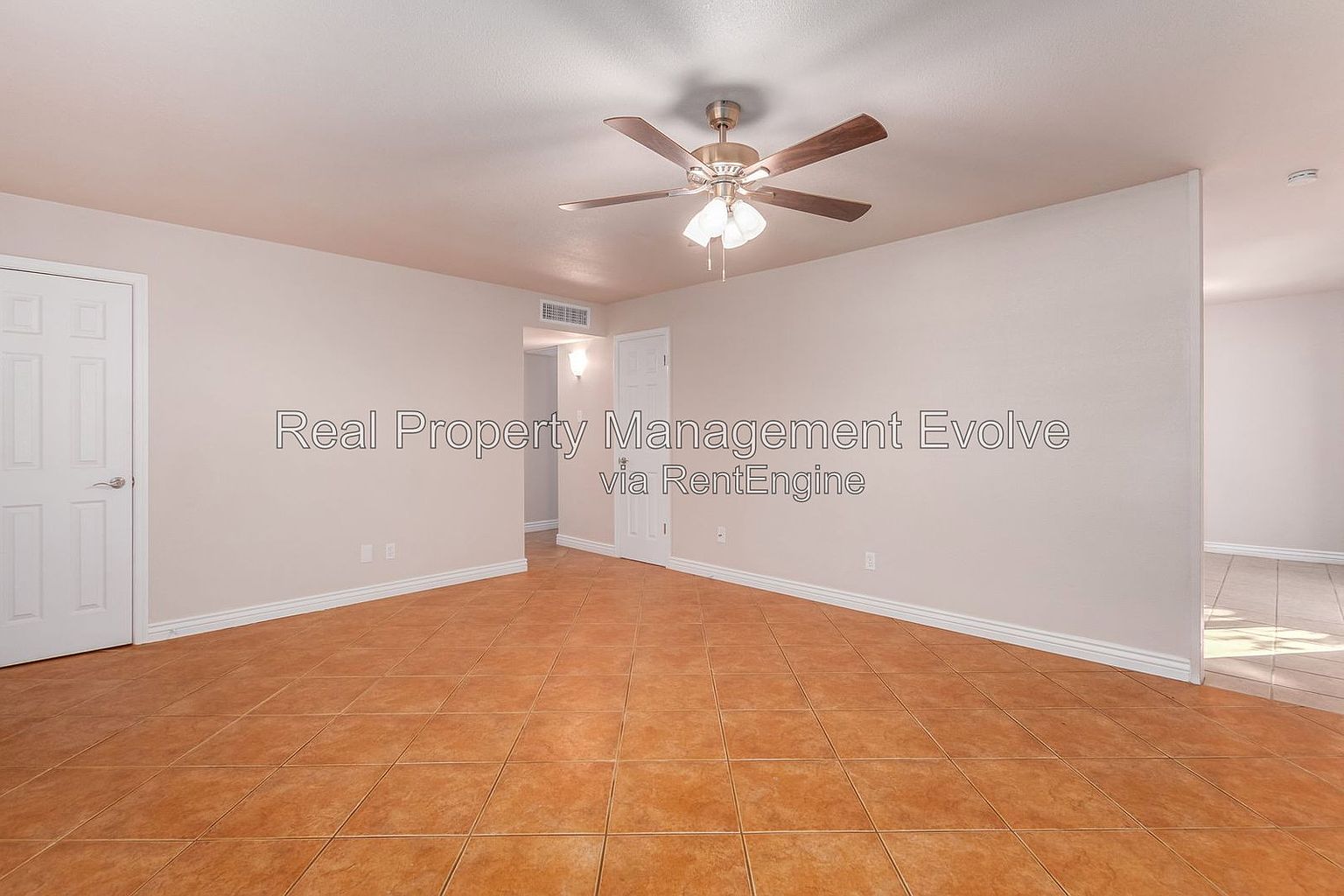 5438 S 46th Pl Phoenix, AZ 85040 photo 3