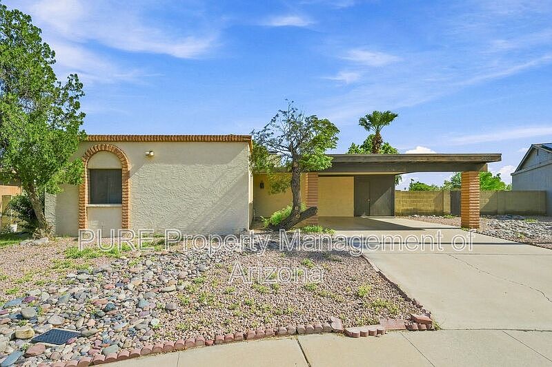 2604 W Ellis Dr photo 3