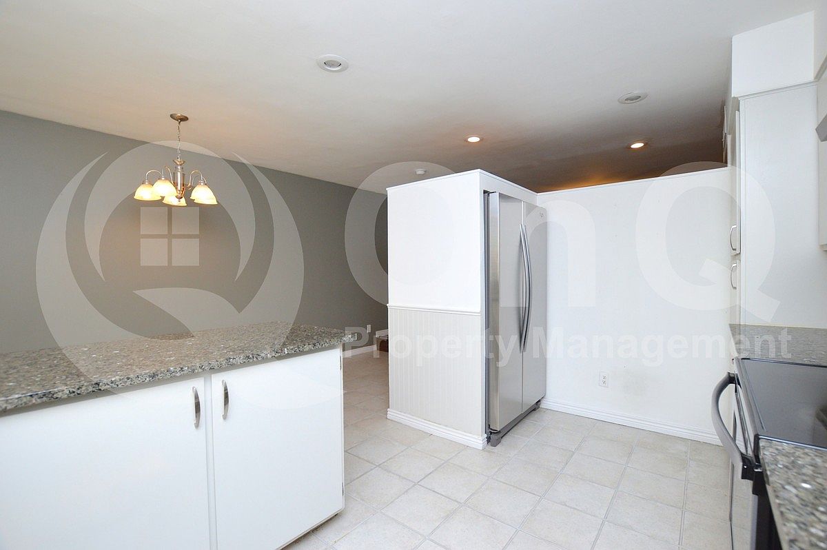 2331 W Carson Dr photo 5