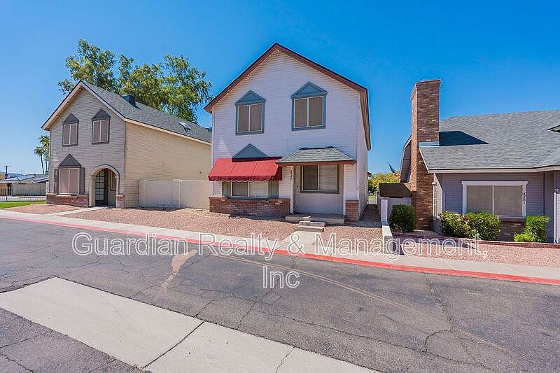 4389 S Potter Dr Tempe, AZ 85282 photo 2
