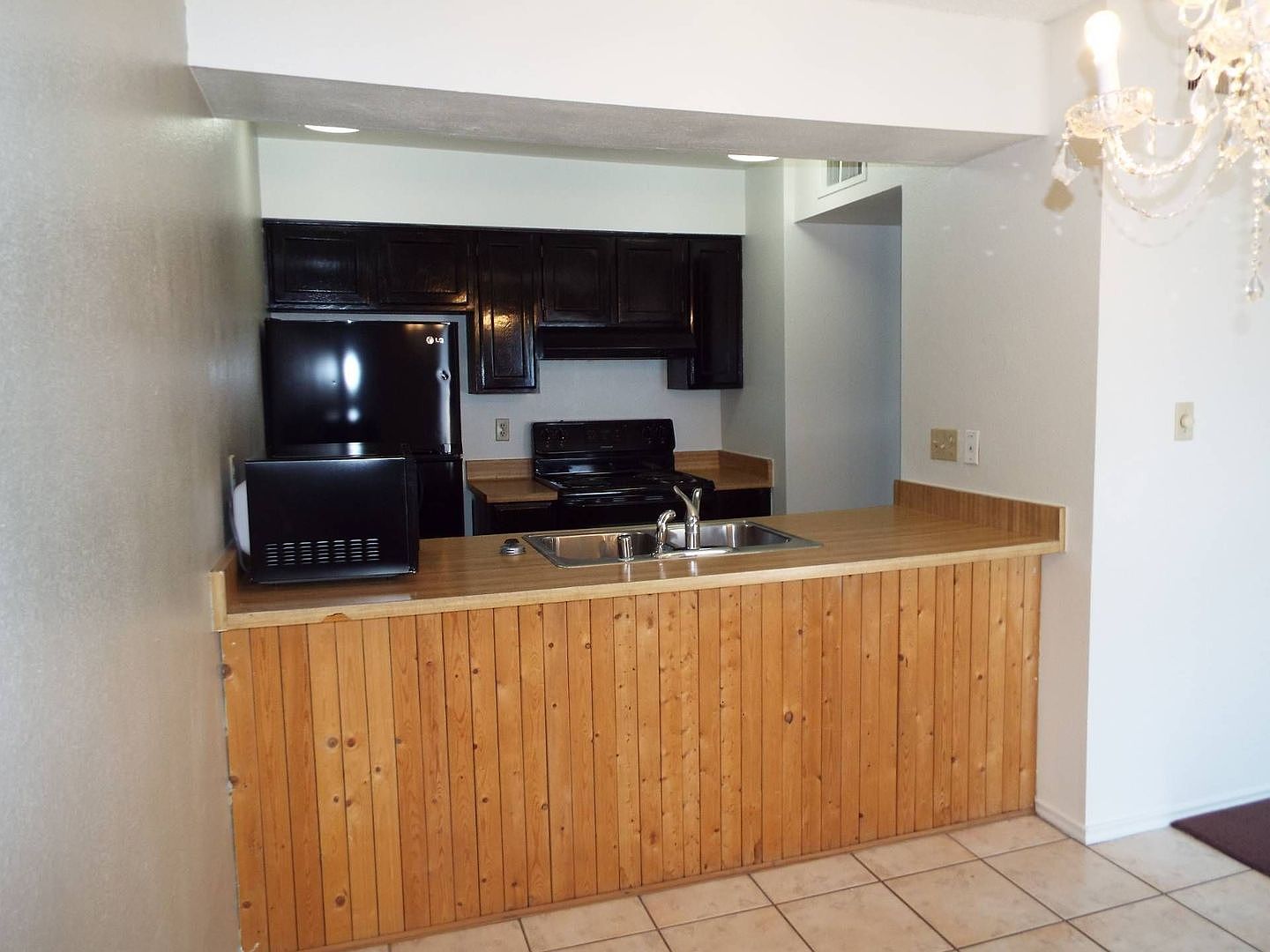 1688 W Village Way Tempe, AZ 85282 photo 2