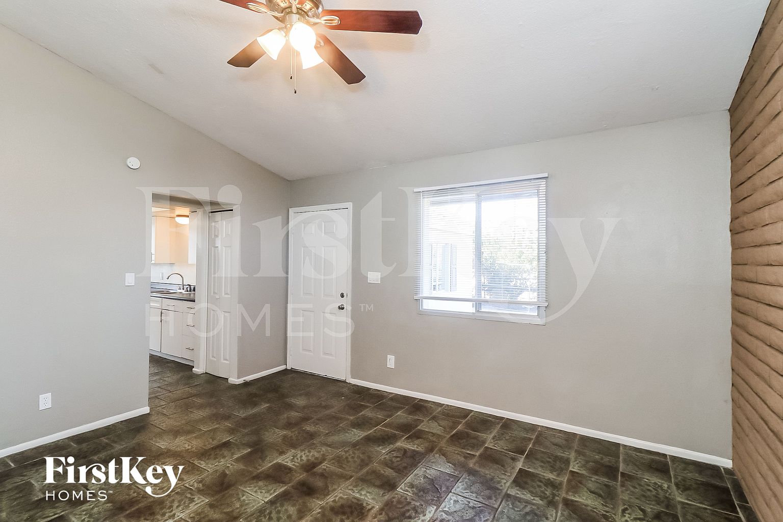 3320 S Margo Dr Tempe, AZ 85282 photo 4