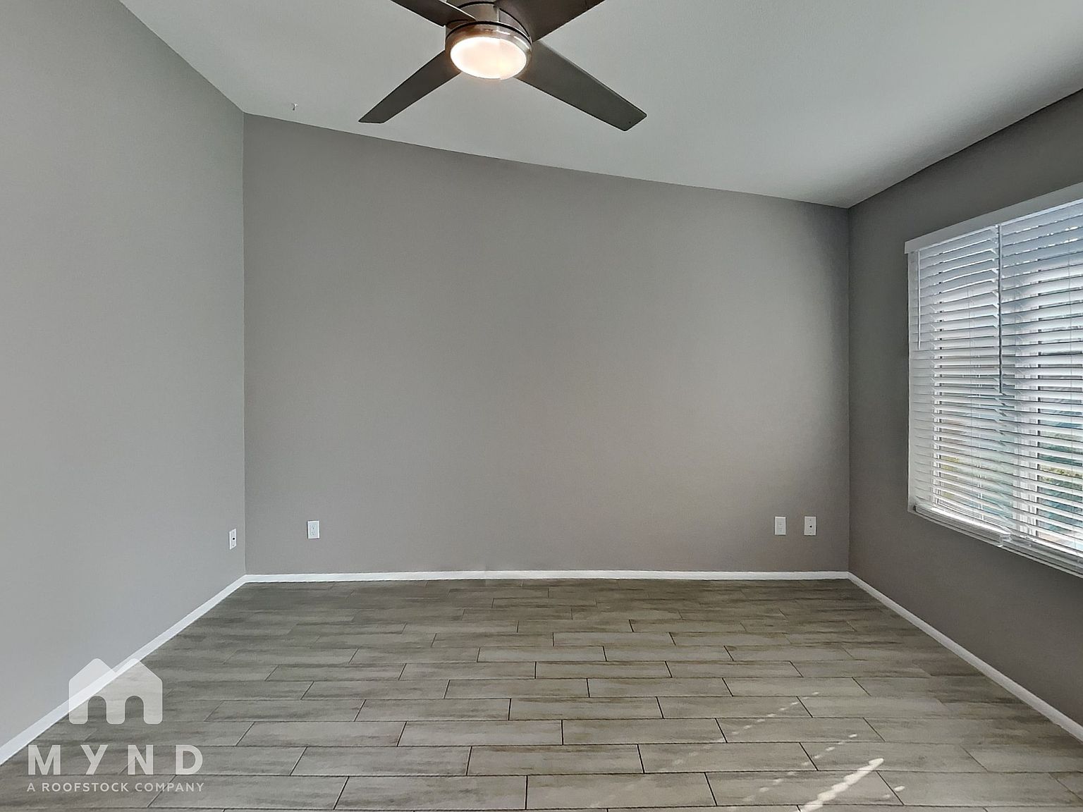 1014 W Malibu Dr photo 5