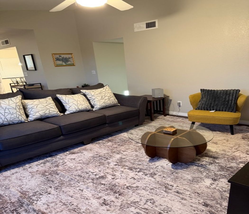 1033 W Laguna Dr Tempe, AZ 85282 photo 3